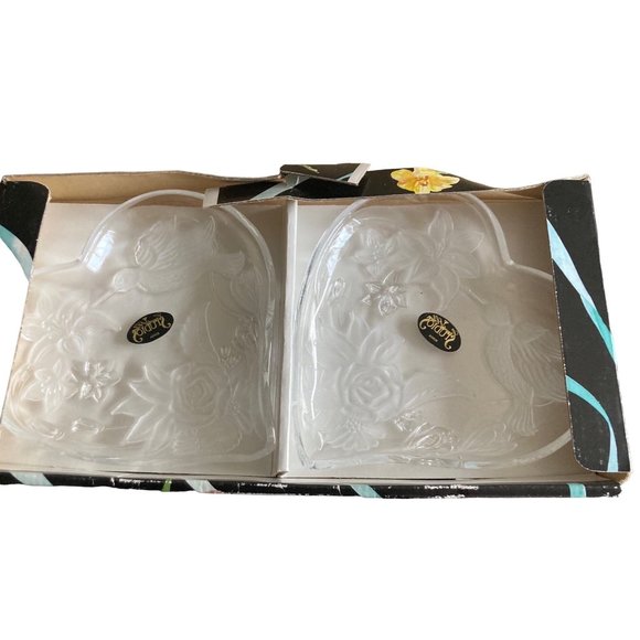 NIB CLEAR & FROSTED GLASS HUMMINGBIRD HEART- Shaped Dish Bowls Trinket Candy 6” - Picture 6 of 6